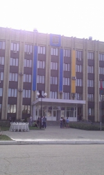 Сепаратисти зайняли Артемівську міськраду (фото, відео)