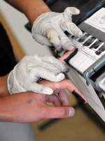 У МВС хочуть збирати відбитки пальців дітей