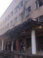Обстріляно лікарню в Донецьку. Є загиблі (фото, відео)
