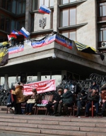 Бойовики звільняють будівлю Донецької ОДА?