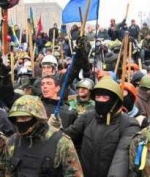 Правий сектор закликав власників вогнепальної зброї захистити мітингувальників (скріншот)