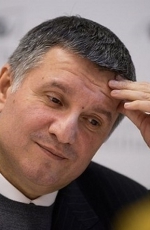 Аваков обіцяє розібратися із сепаратистами або мирно, або силою