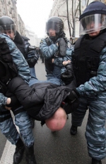 Міліція затримала 9 порушників громадського порядку на вулиці Банковій