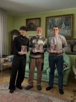 МУАЯД виконав пісню Кузьми Скрябіна «Люди як кораблі» для батька легендарного артиста. Віктор Кузьмич запросив співака до себе в гості. (+ ВІДЕО)