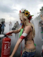 Члени руху FEMEN шукають політичного притулку у Європі