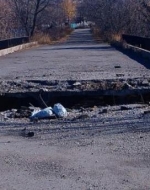 Бойовики підірвали міст через Сіверський Донець у Станиці Луганській