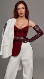 MamaRika – "Одне питання" – 7 місце чарту FM-TV минулого тижня. (+ ВІДЕО)