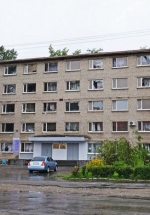 Бойовики обстріляли з міномета школу та людей у Луганську