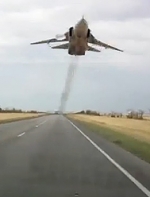 Турецькі військові збили російський літак, який порушив повітряний простір Туреччини і не реагував на попередження (ФОТО)