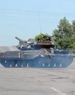 Під Донецьком йдуть танкові бої