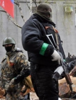 На Луганщині йдуть бої. Підірвано міст. Є загиблі (відео)