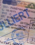 Консульства почали анульовувати шенгенські візи українцям