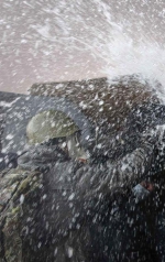 Нове протистояння на Майдані – атака водометами