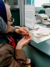 Кабмін пропонує доплачувати по 500 гривень за пізній вихід на пенсію окремим категоріям