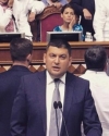 Гройсман вікдрив засідання Ради, депутати кричать: "Ганьба!" (фото)